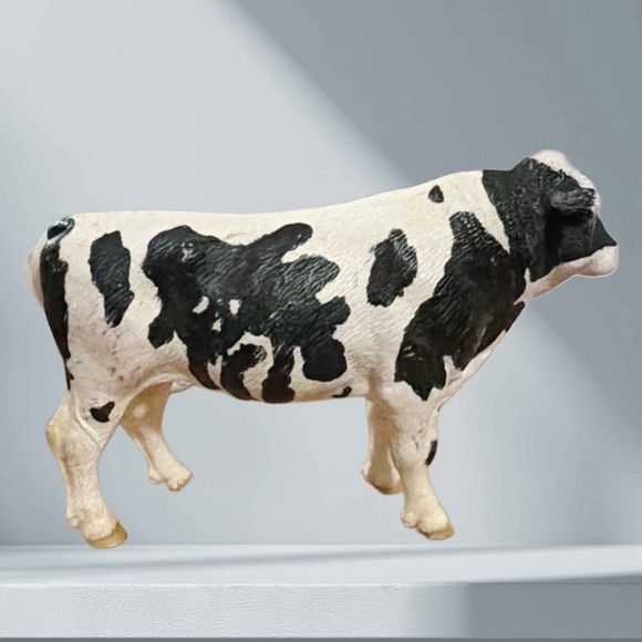Black and White Cow Figurine - Picture 2 of 5